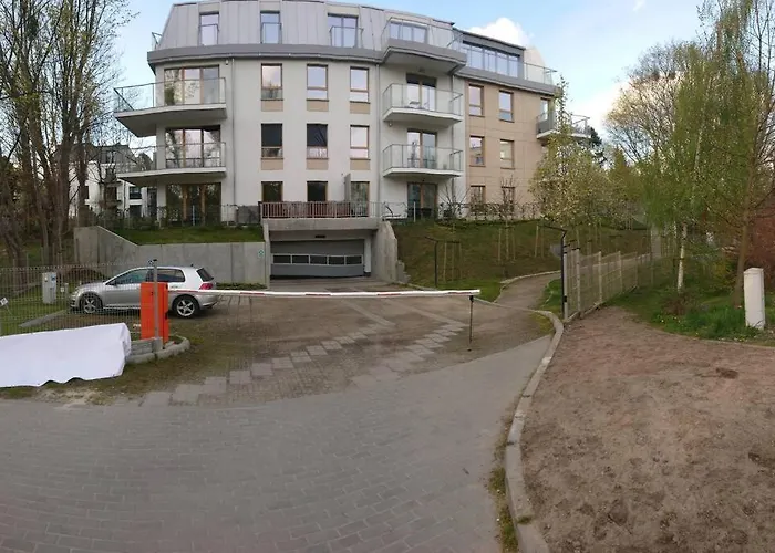 Kawalerka z miejscem parkingowym w hali garażowej